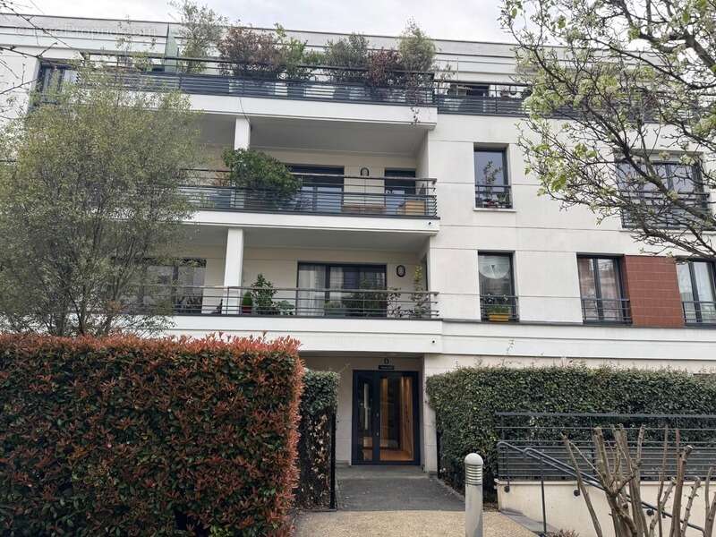 Appartement à SURESNES