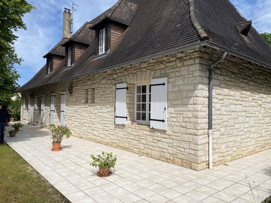 Maison à COULOUNIEIX-CHAMIERS