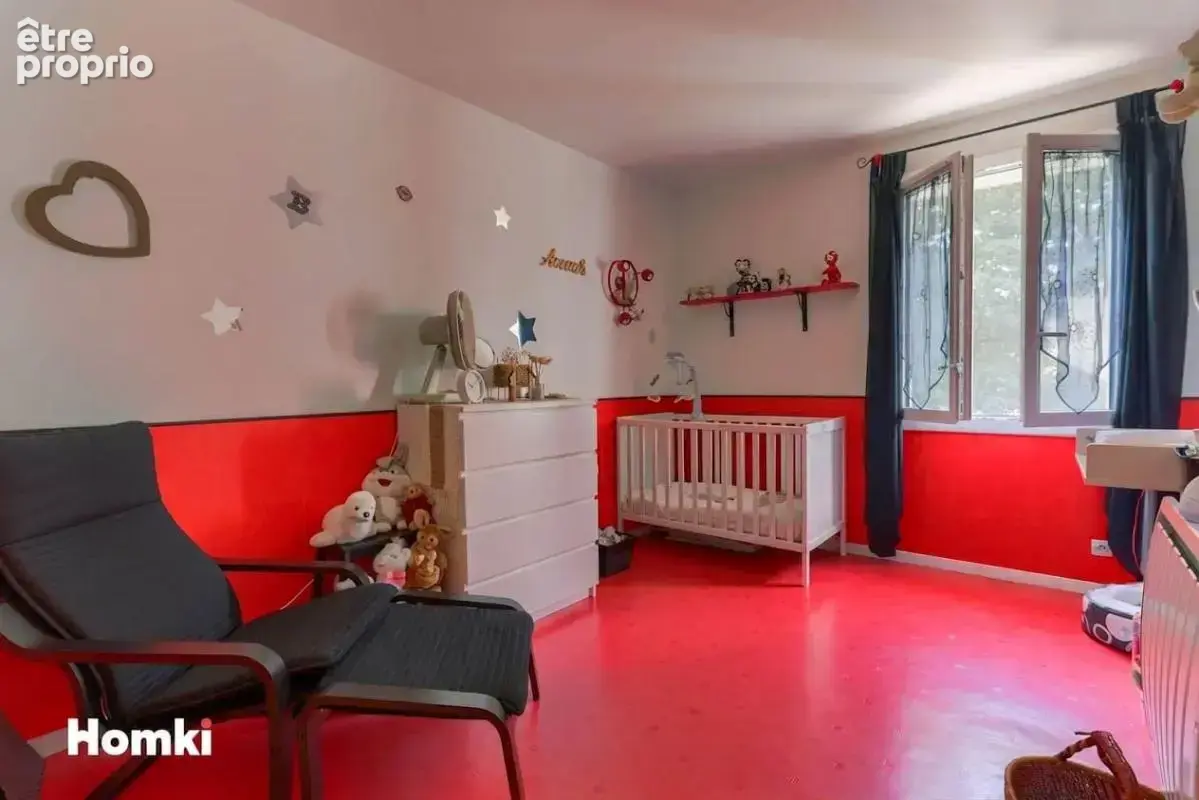 Maison T7 de 135 m² à Combs-la-Ville 77380 - photo 4