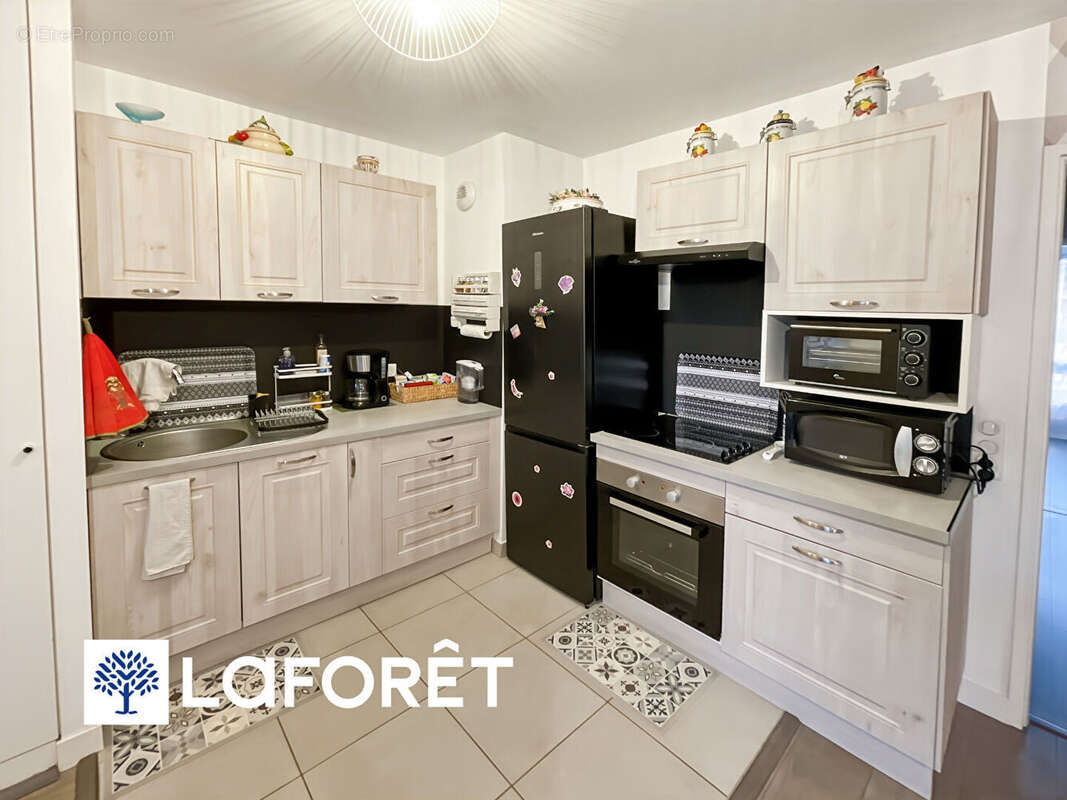 Appartement à SAINTE-GENEVIEVE-DES-BOIS