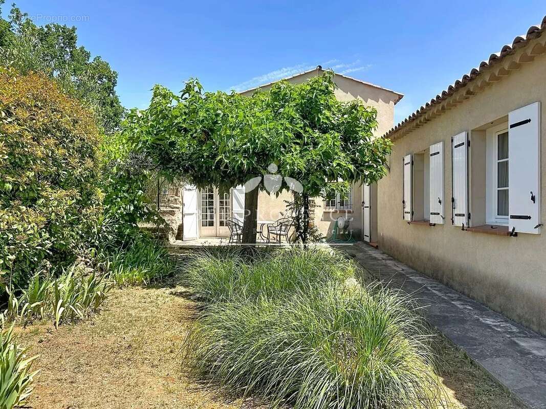 Maison de caractère avec piscine et maison d'amis, au calme - photo 30