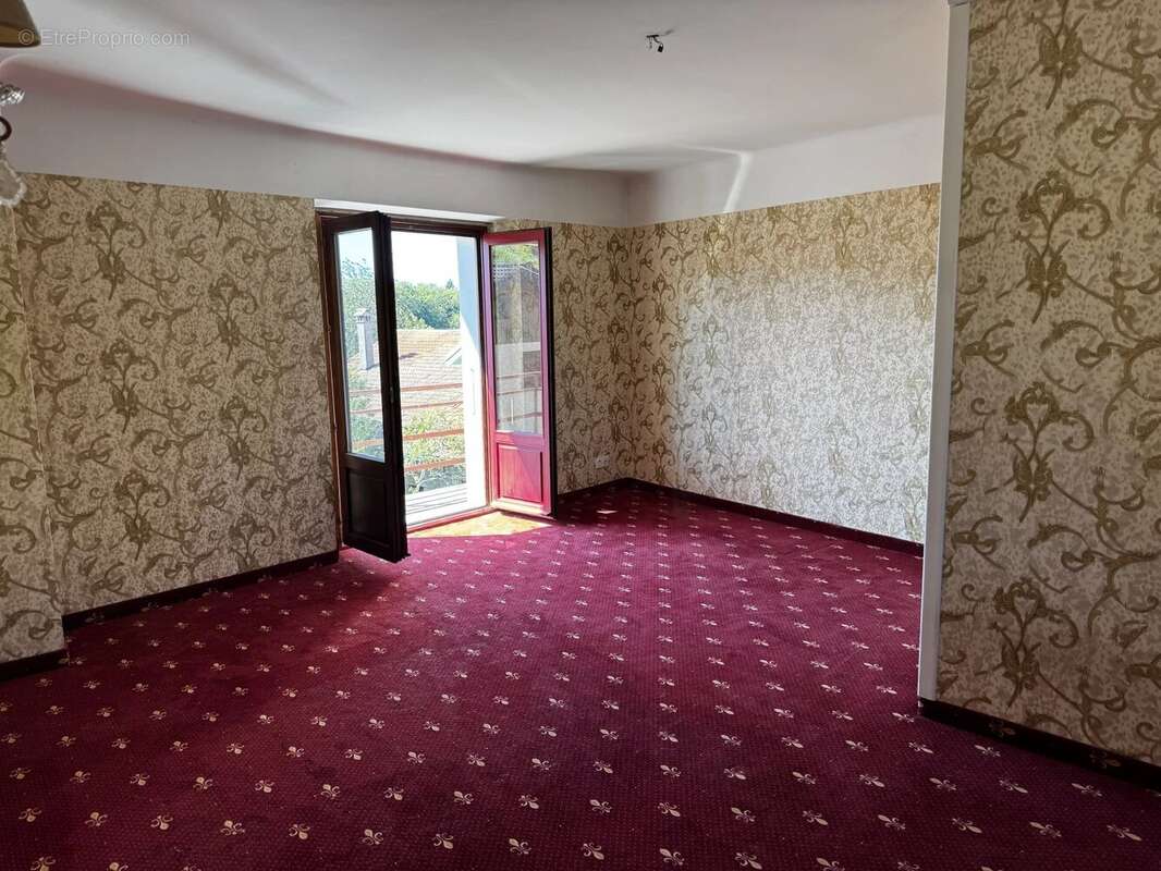 Maison à SAINT-PAUL-EN-CHABLAIS