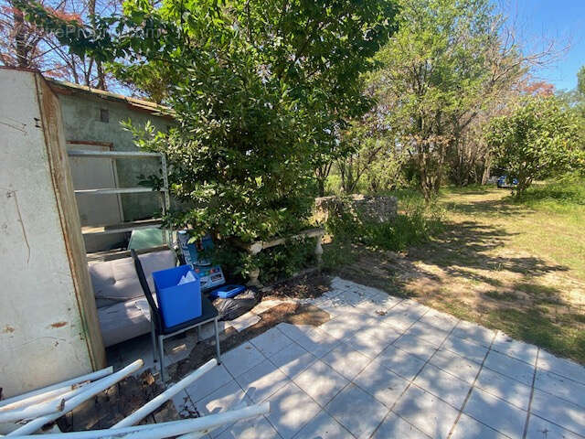 Terrain à FLORENSAC