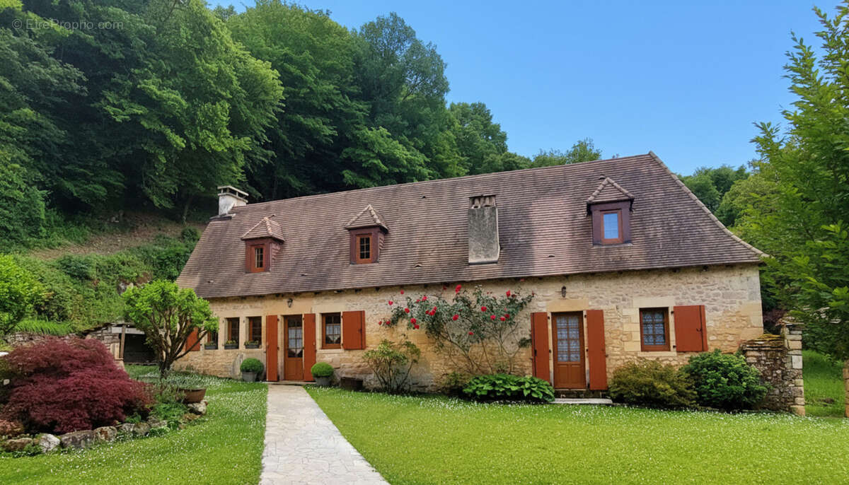 A vendre. Ensemble de 250m² à Tursac (24) avec maison d'habitation, gîte, piscine lagon sur près de 1,5 hectares de terrain en p - photo 13