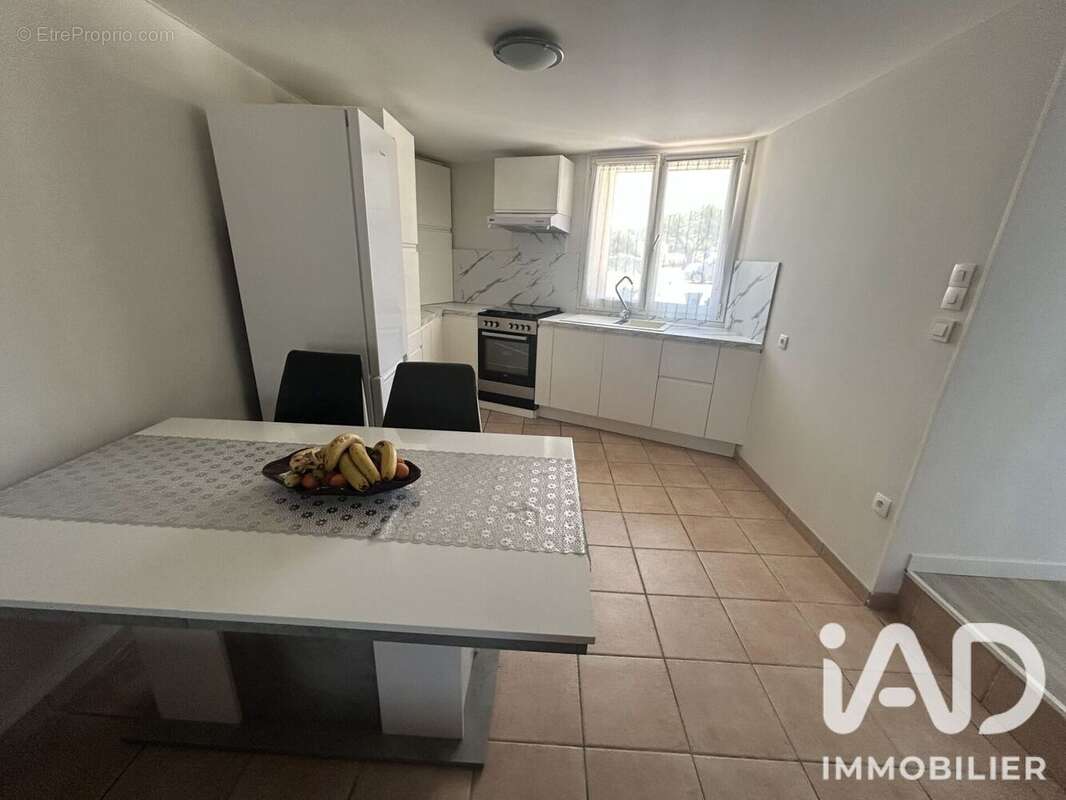 Maison 71 m² à Saint-Jean-De-Muzols  - photo 4