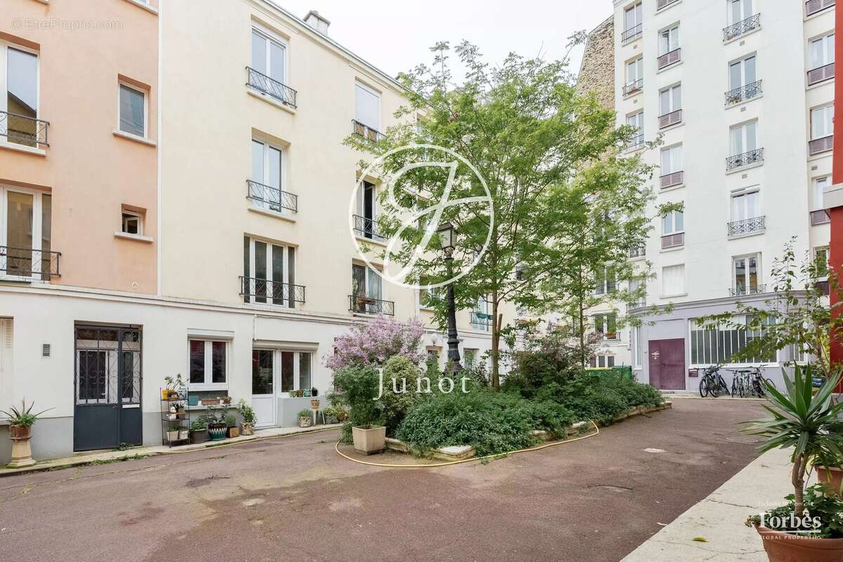 Appartement à PARIS-18E