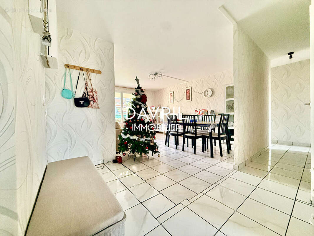 Appartement à ERAGNY