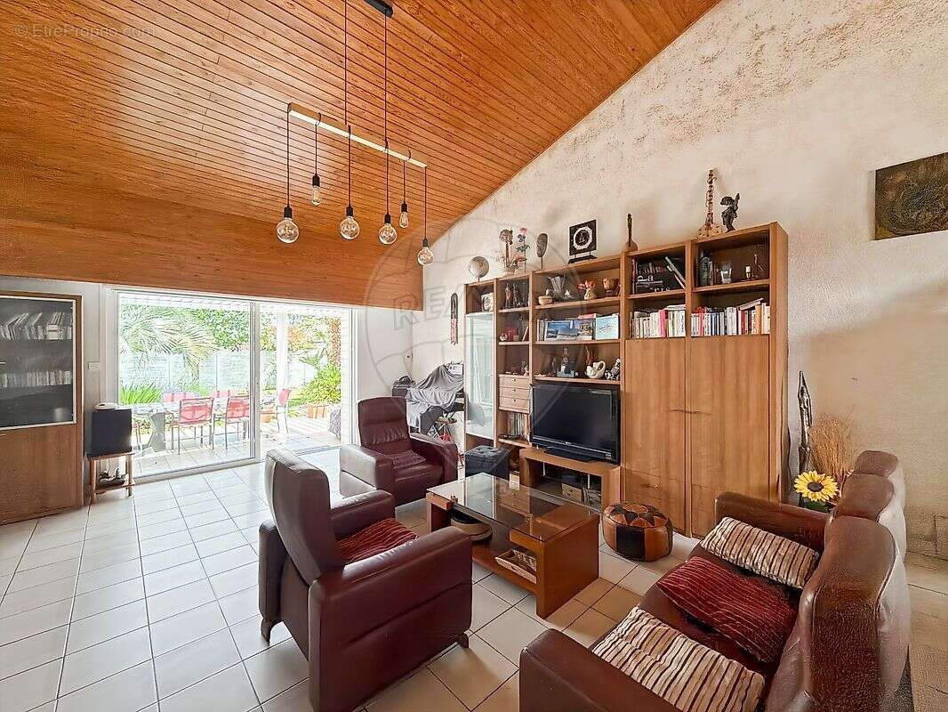 Maison à AIGREFEUILLE-SUR-MAINE