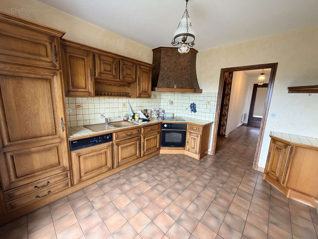 Maison à ALLASSAC