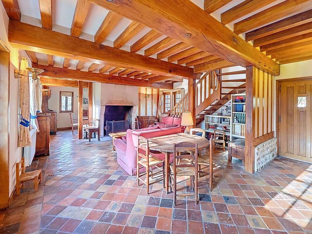 Maison à PONT-L'EVEQUE