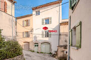 Appartement à MEOUNES-LES-MONTRIEUX
