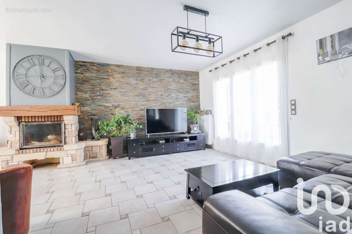 Photo 2 - Maison à MORANGIS