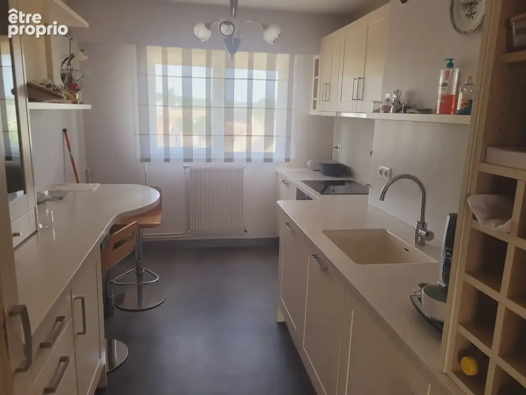Appartement 4 pièces 83 m² à vendre à Louviers (27400) - photo 3