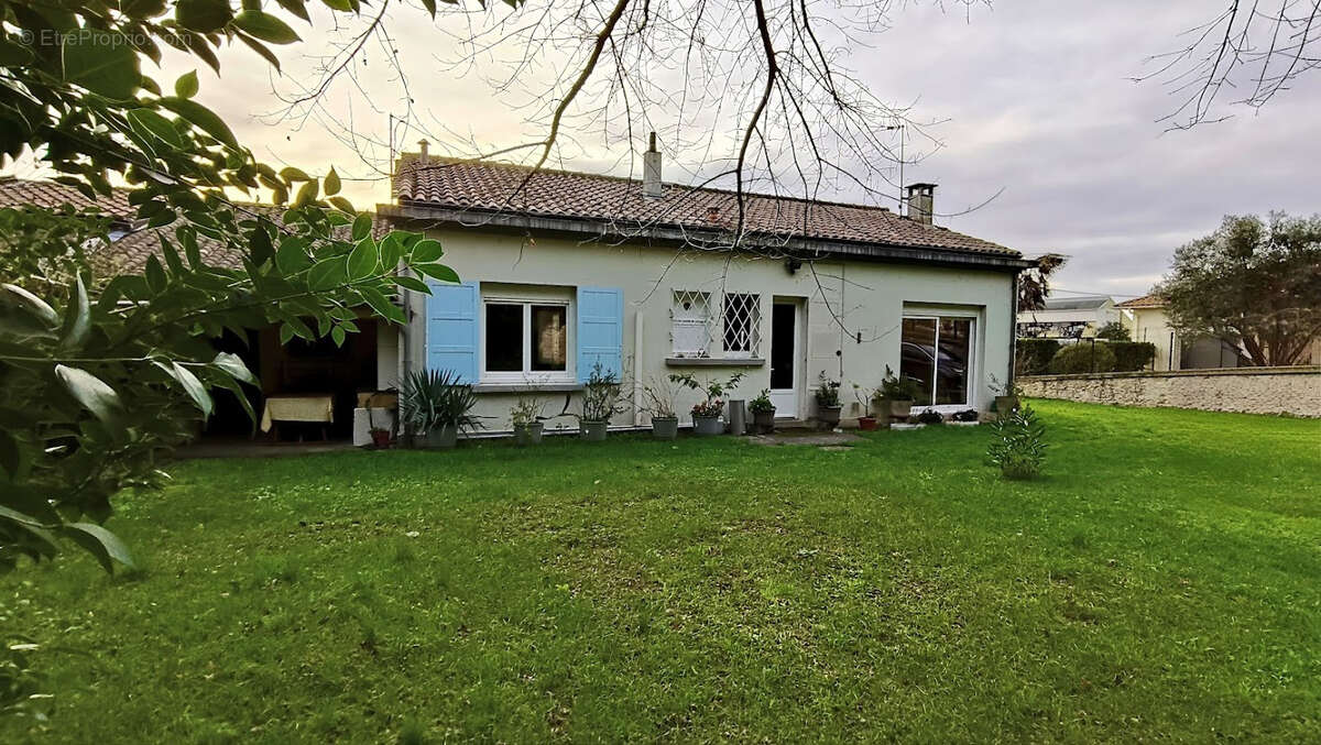 Maison à BLAYE