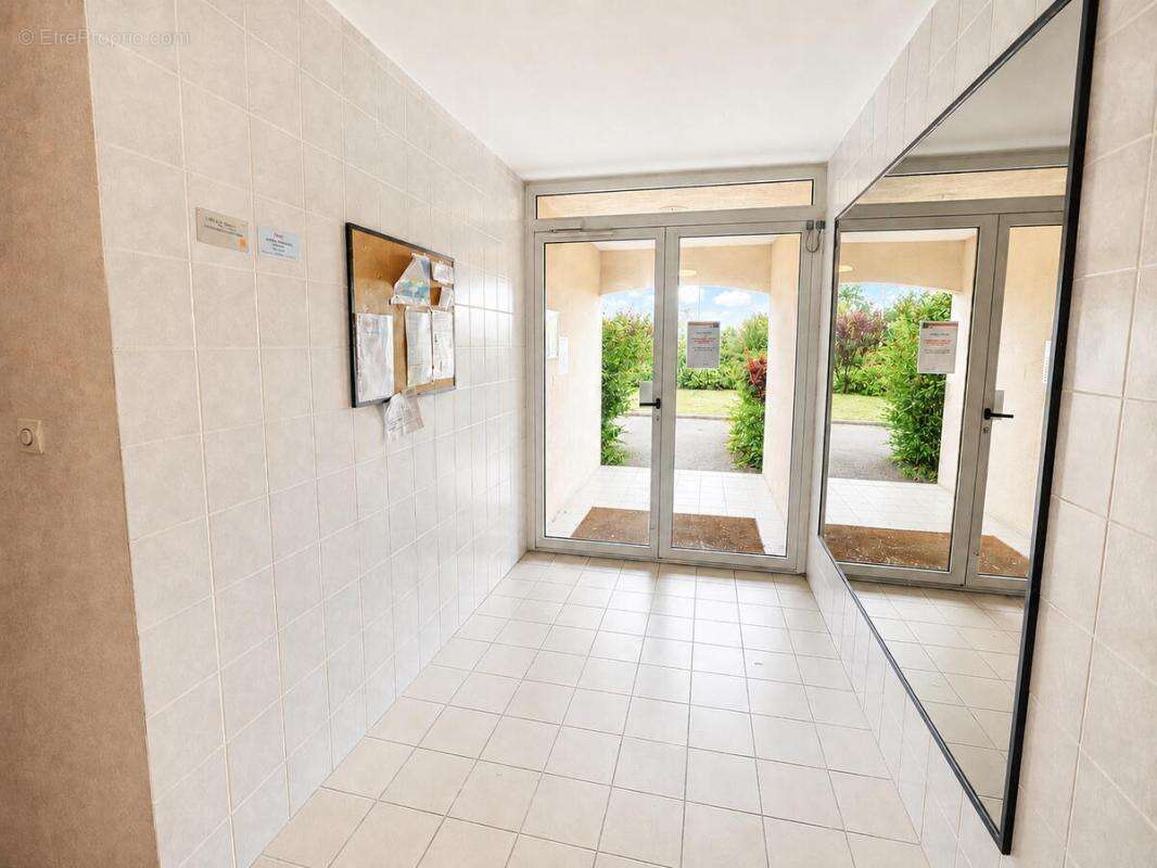 Appartement F2 - photo 18