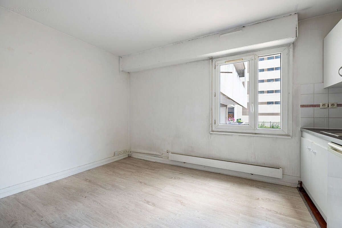 Appartement à PARIS-19E