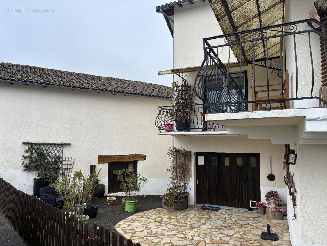 Maison à MONTREDON