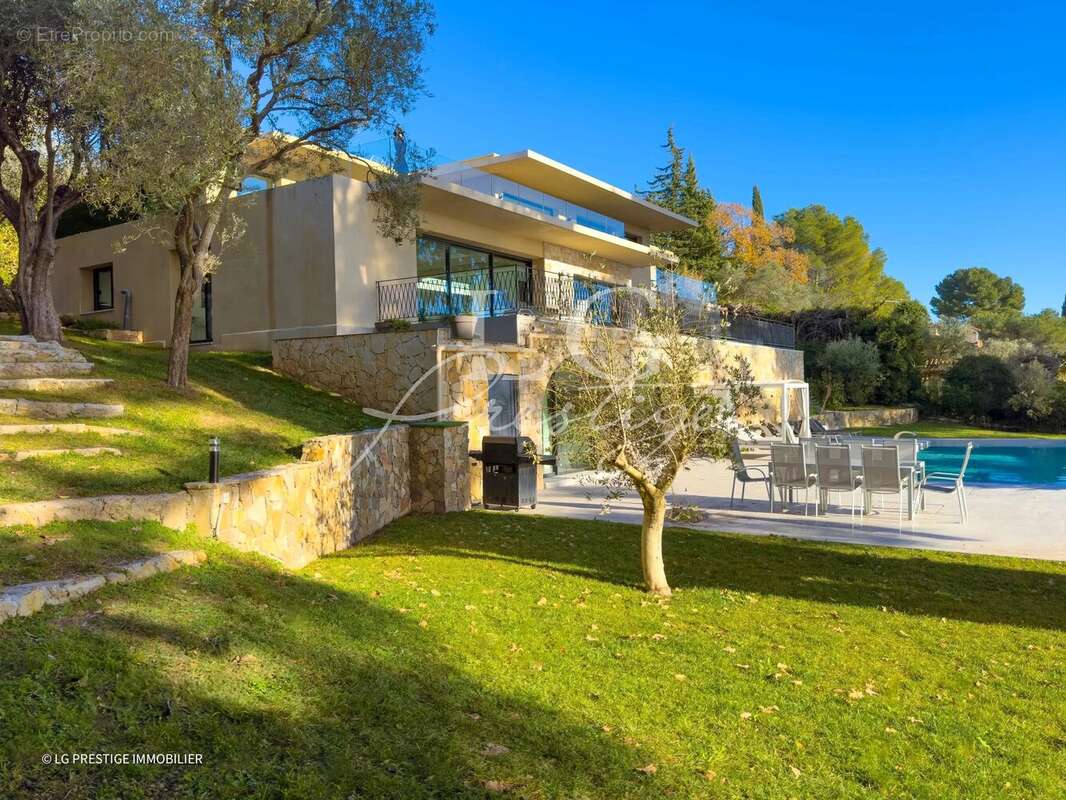 Maison à MOUGINS