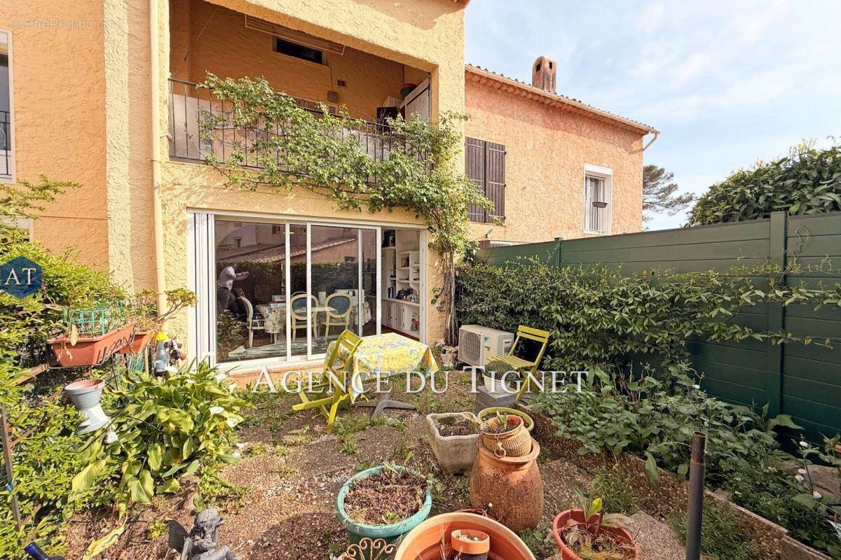 Maison à PEYMEINADE