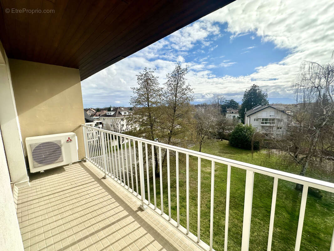 Appartement à DIVONNE-LES-BAINS