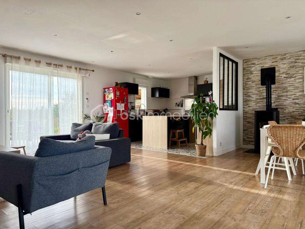 Maison à SAINT-PATERNE-RACAN