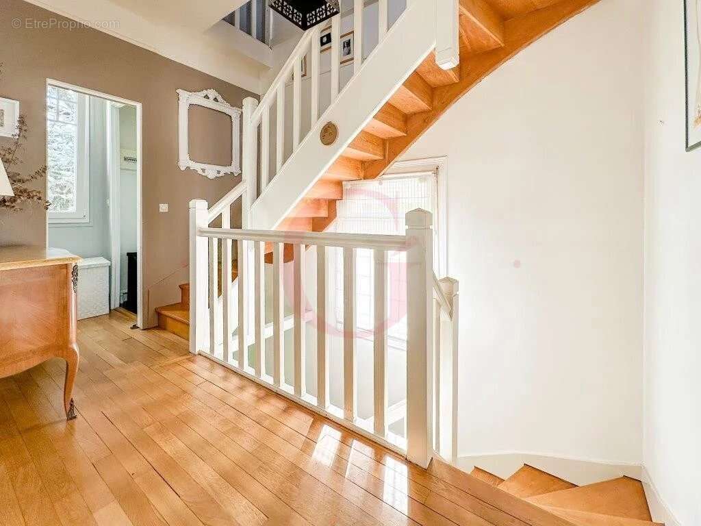 Maison à BOURG-LA-REINE