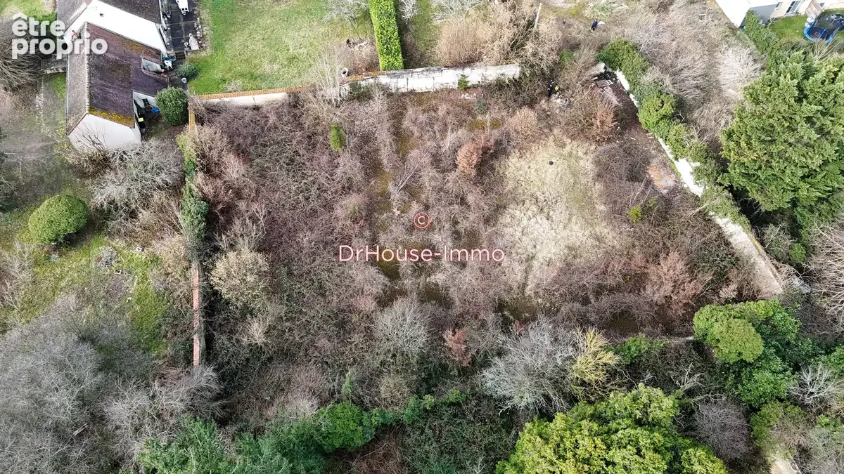 Terrain 2 449 m² à vendre à Amilly (45200) - photo 3