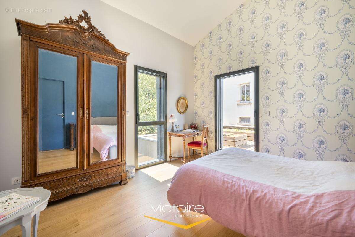 Maison à LYON-8E