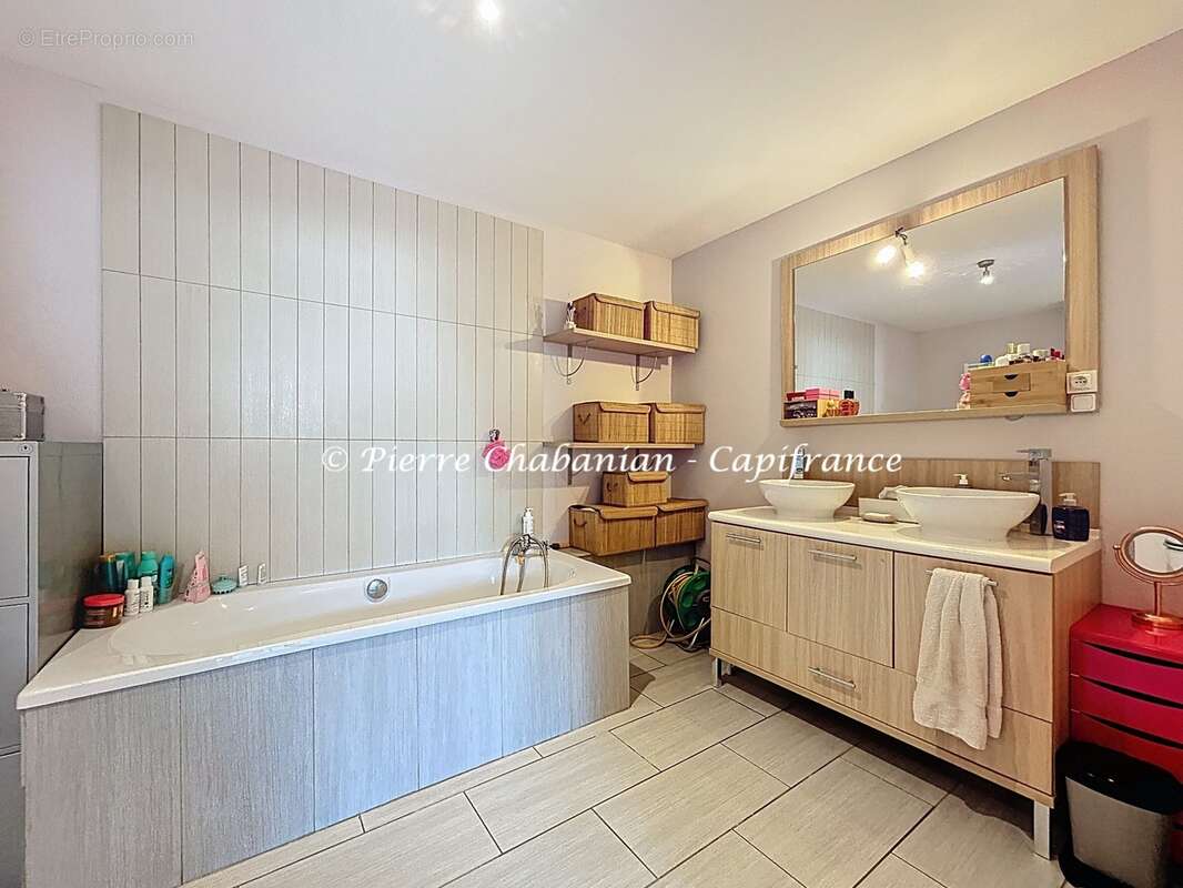 Loft - Duplex inversé (souplex) atypique à vendre - 5 pièces - 180 m² - proche douane commerces transports - COLLONGES SOUS SALE - photo 15