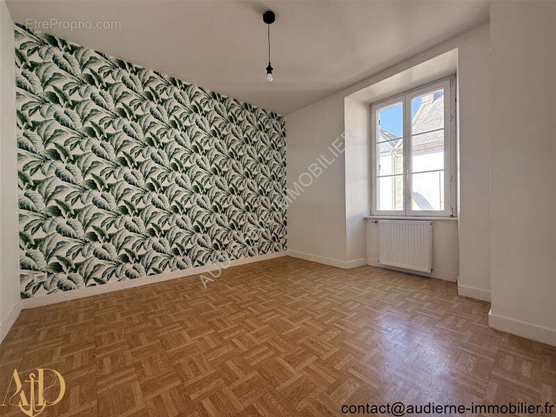 Appartement à AUDIERNE