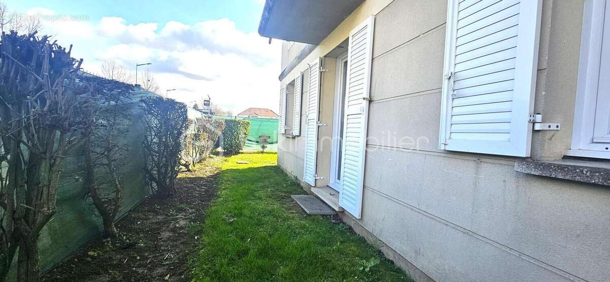 F2 avec Jardin et cave - photo 10