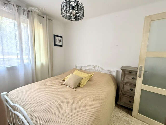 Appartement à MARSEILLE-5E