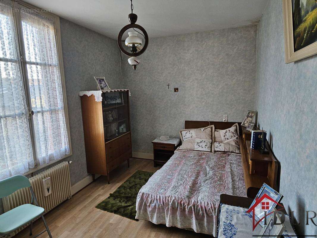 Maison à ECLARON-BRAUCOURT-SAINTE-LIVIERE