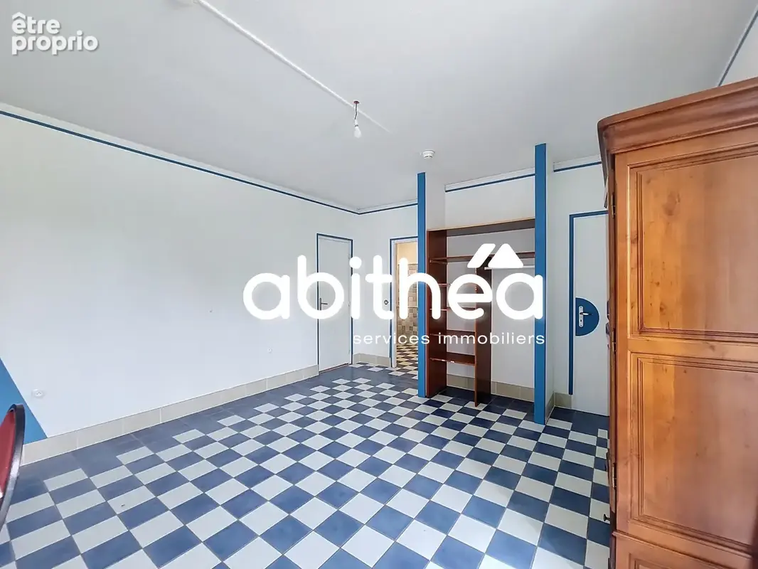 Demeure  707m2  11 chambres suites  chai  dependances  5.5 ha2 - photo 14