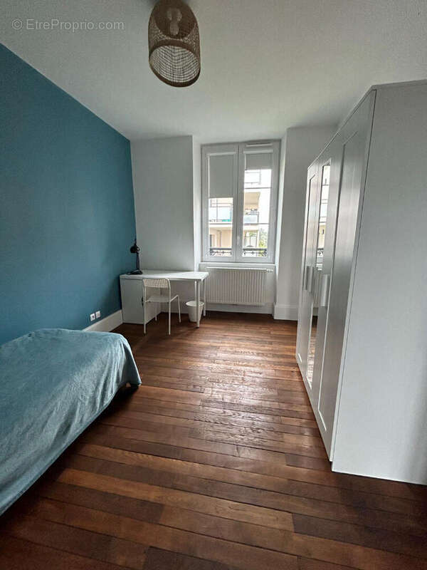 Maison à SAINT-JEAN-DE-BRAYE