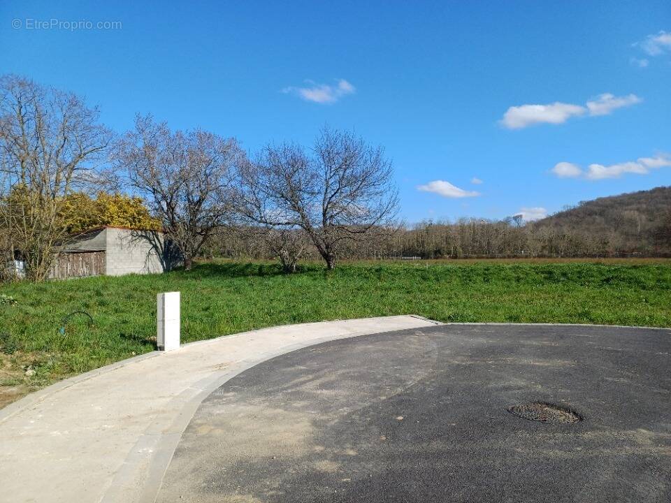 Terrain à RIEUX-DE-PELLEPORT