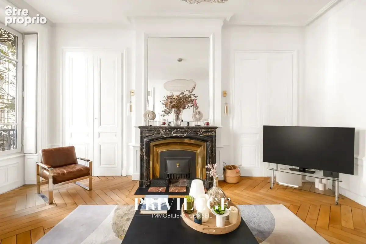 Appartement bourgeois de 110 m2   Lyon 3e, quartier Préfecture - photo 2