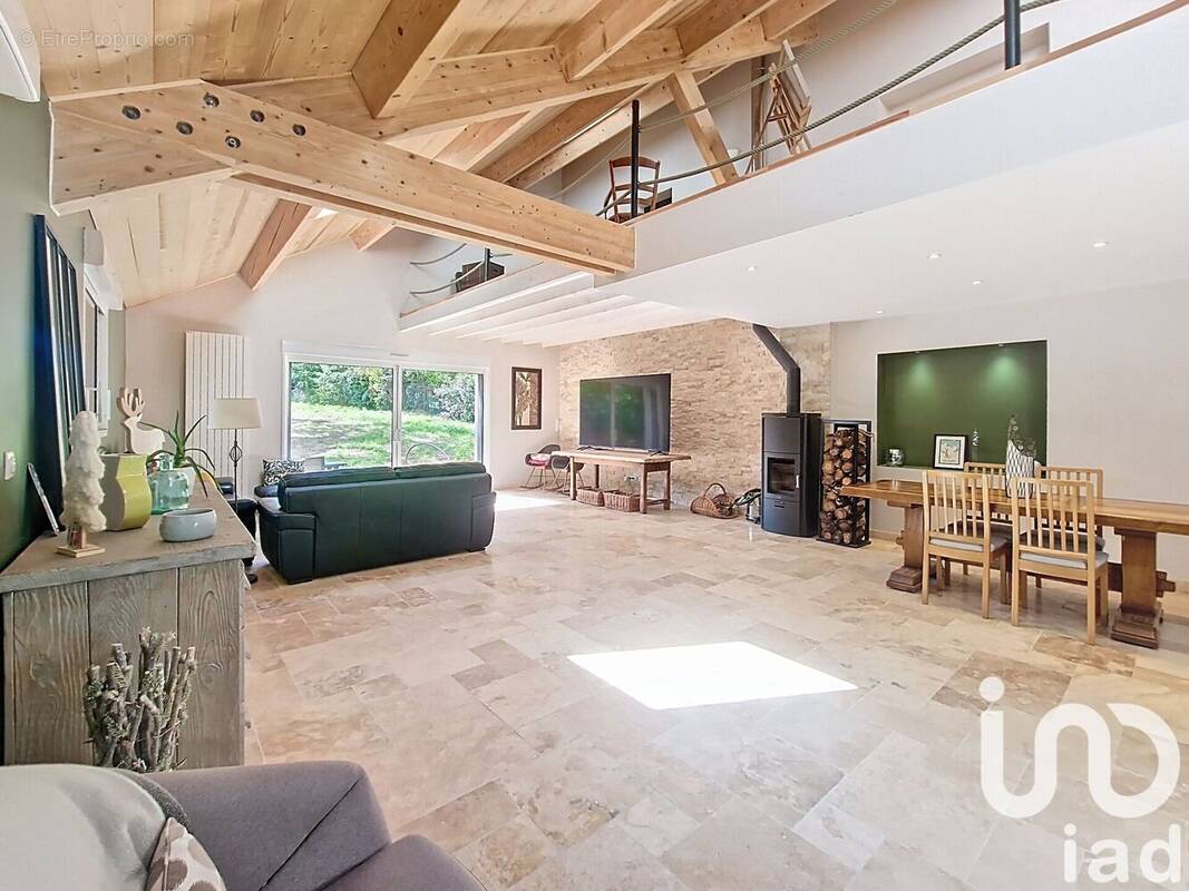 Photo 1 - Maison à SAINT-FARGEAU-PONTHIERRY