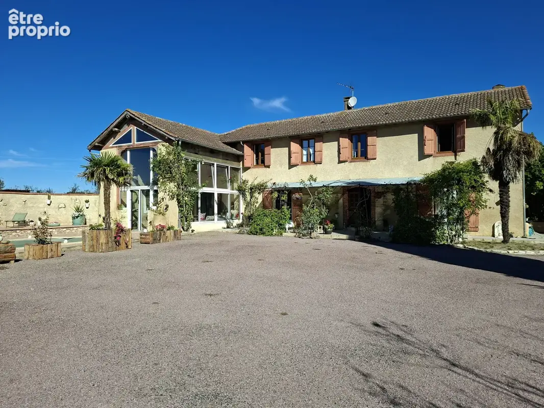 Superbe propriété rénovée avec goût - photo 24