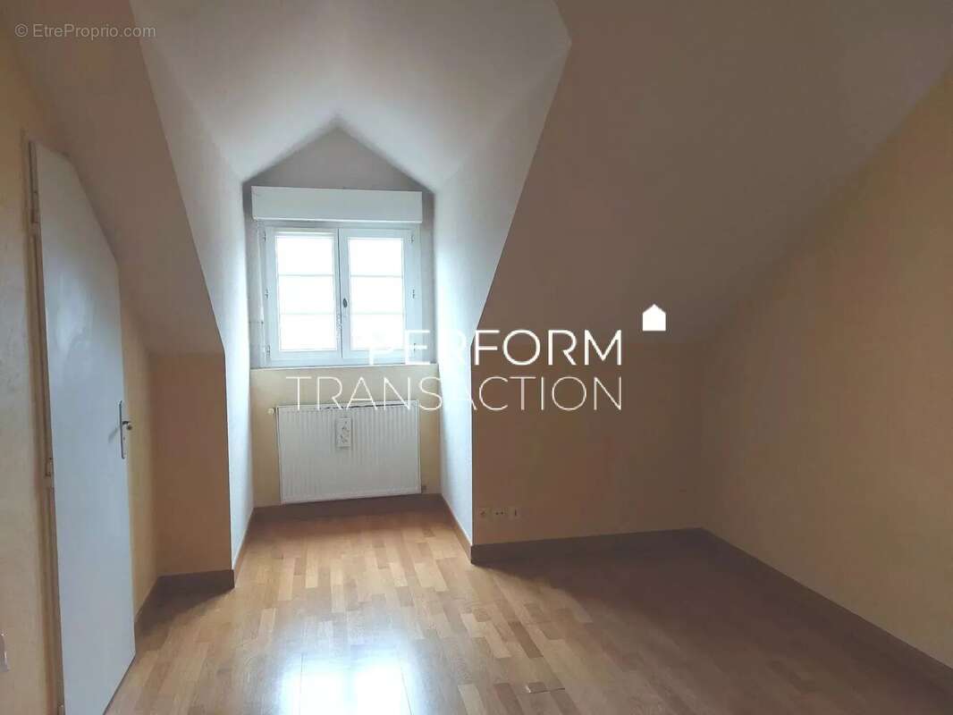 Appartement à POISAT