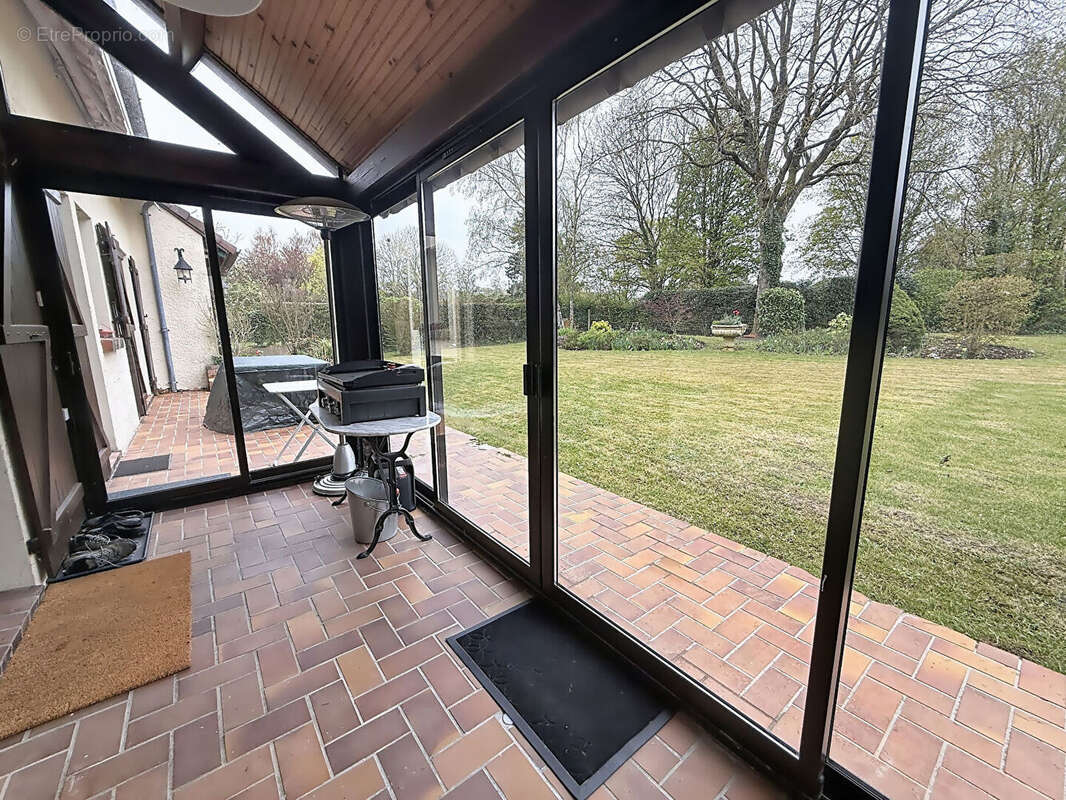 Maison à LES ESSARTS-LE-ROI