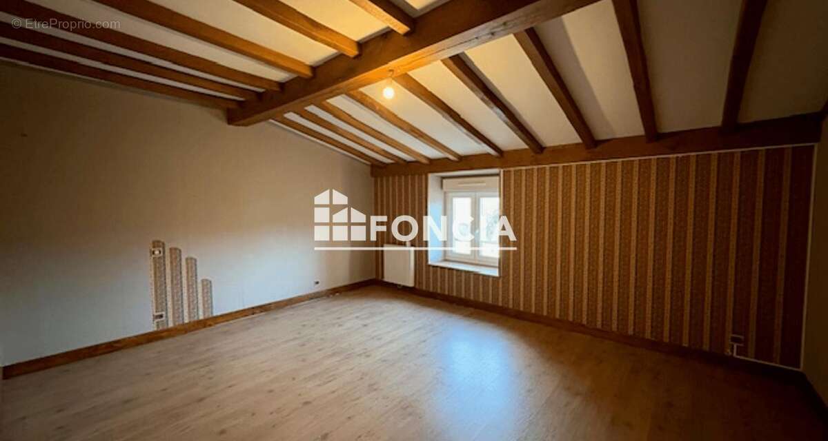 Maison à WARNECOURT