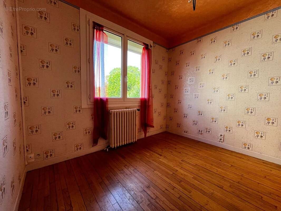 Maison à QUINTIN