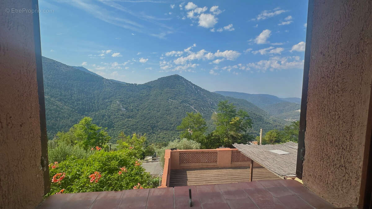Peille Maison proche du village avec vue dégagée campagne - photo 8