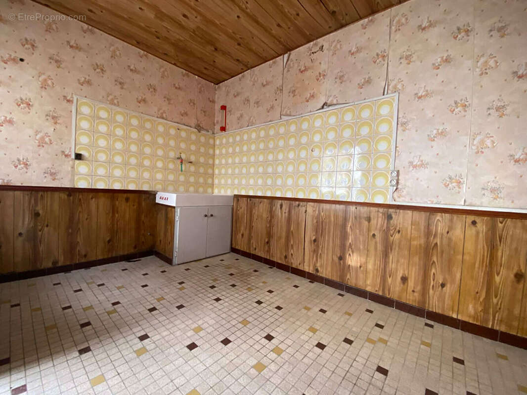 Maison à NEUILLY-SAINT-FRONT