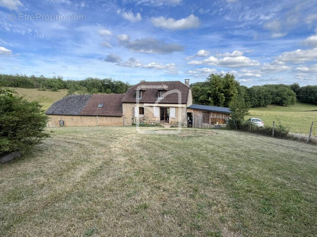 Maison à ESTIVALS