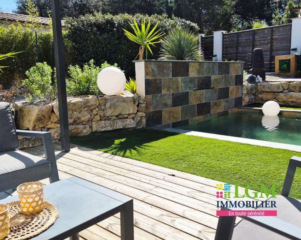 Maison à PLAN-DE-LA-TOUR