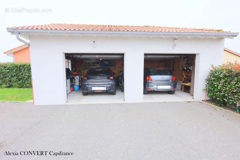 Maison à MONTREVEL-EN-BRESSE