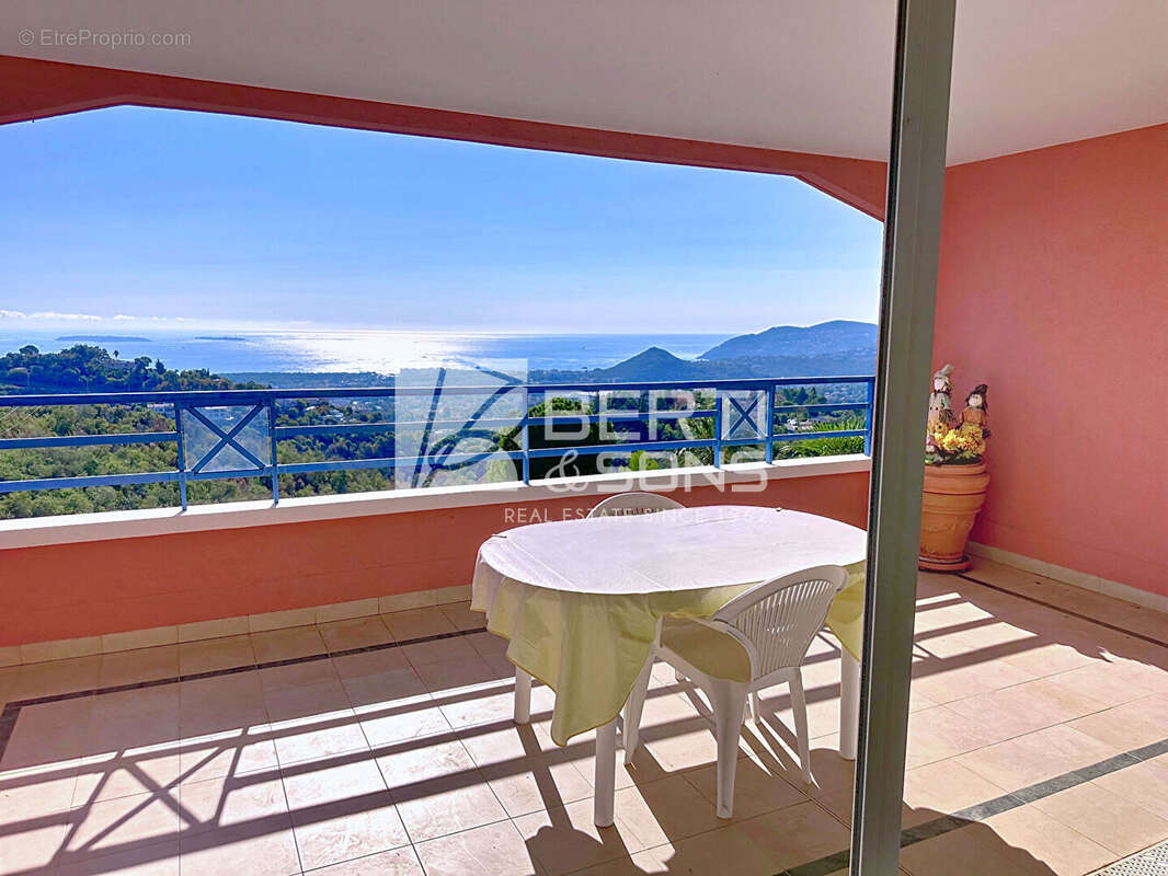 Appartement à MANDELIEU-LA-NAPOULE