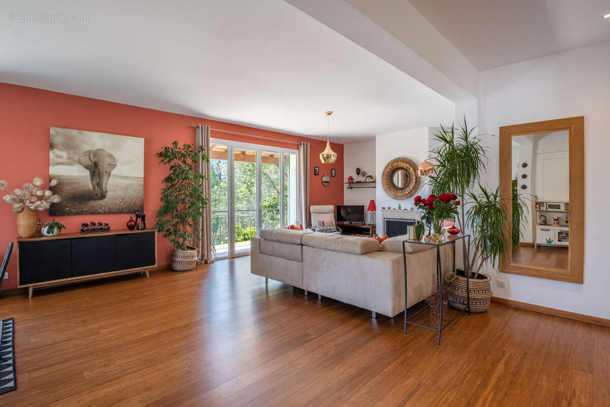 Maison à LA COLLE-SUR-LOUP